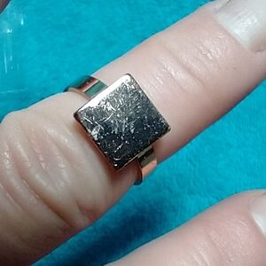Goldtone ring base for whatever you wish to put on it square plain